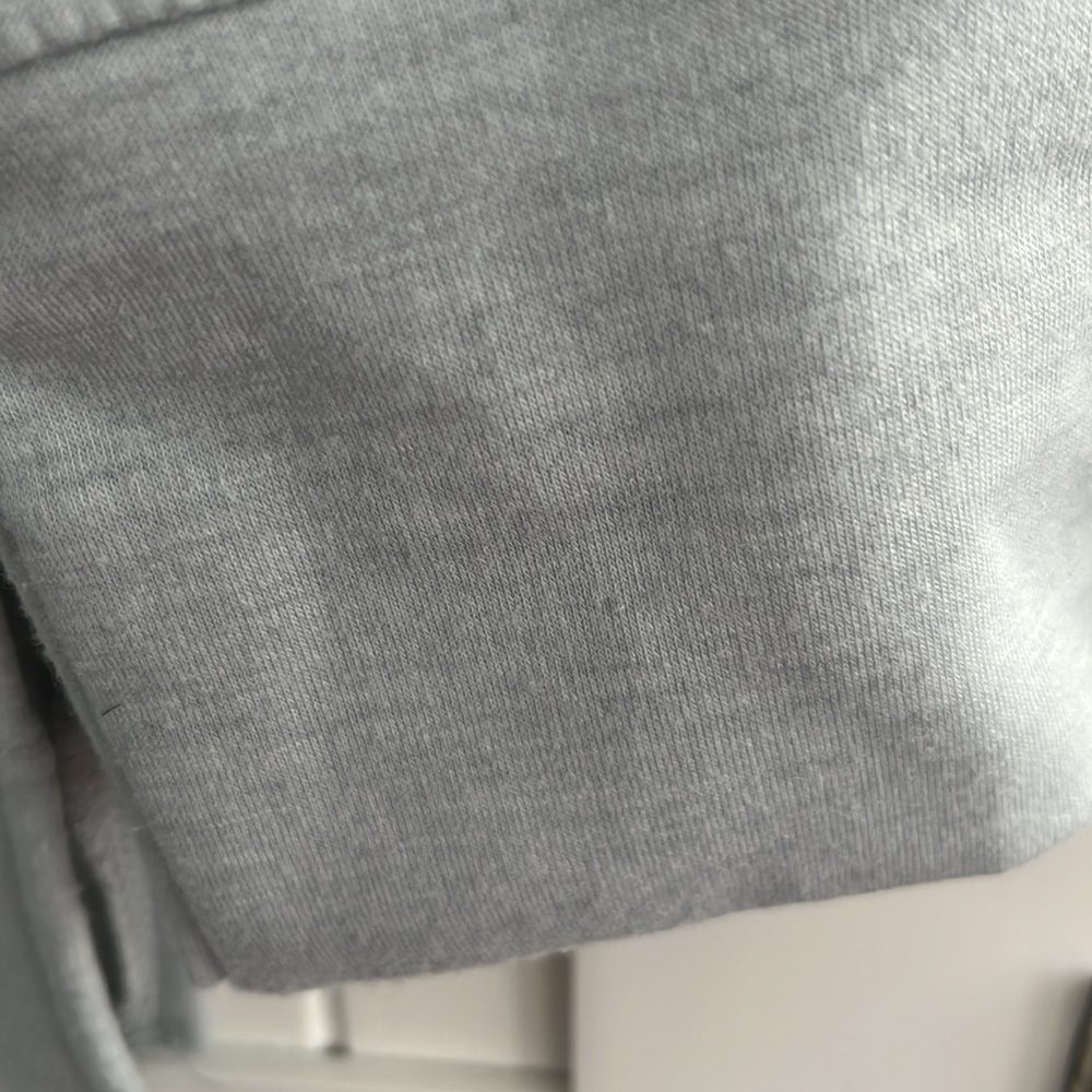 Women’s Top- Small - Picture 2 of 2